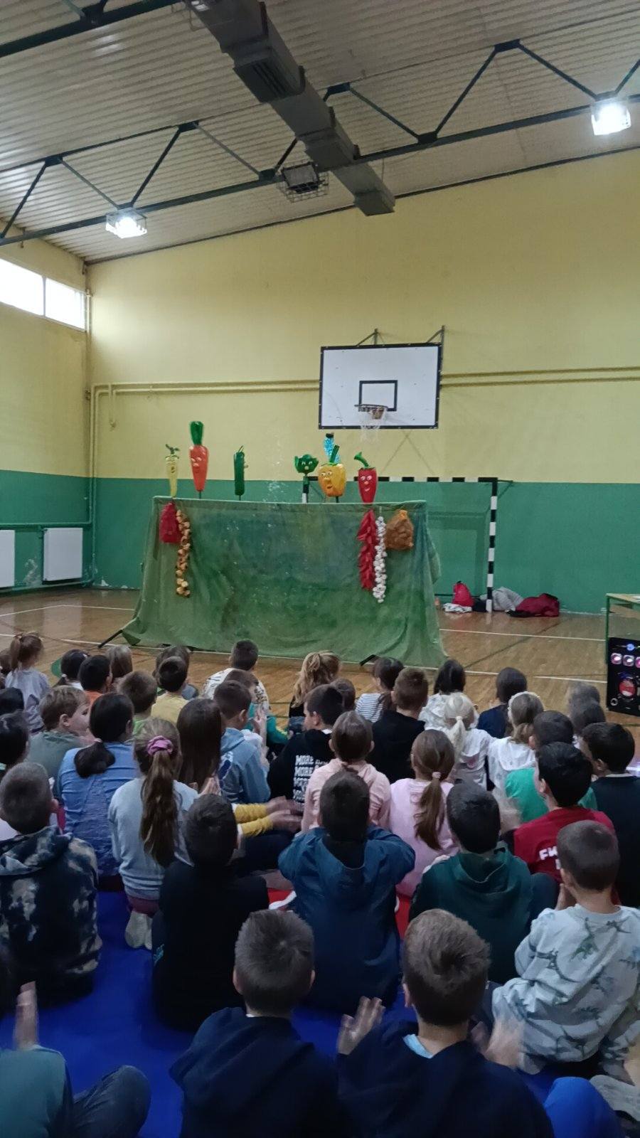 Bábkové divadielko „Turširanje“